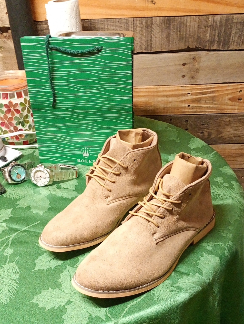Men's Tan Suede Chukka Boots - Classic Lace-Up Style
